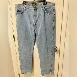 Mens Cabela's faded washed jeans pants outdoor work sz 42 x 30.